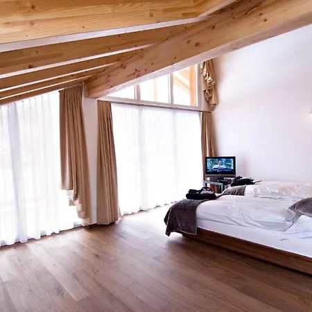 Amber Apartment